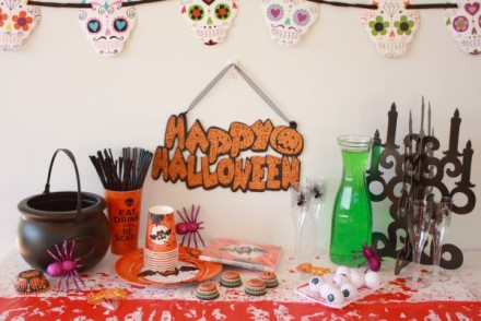 Happy Halloween party table decorations