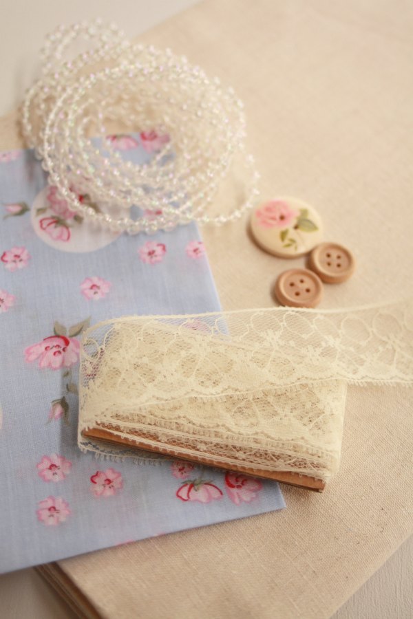 Supplies to create a Fabric Bookmark