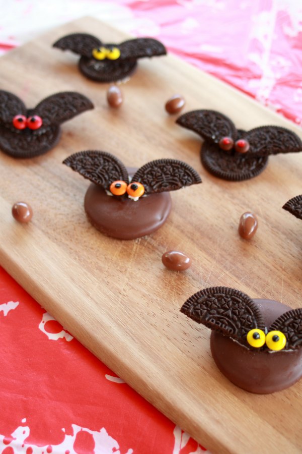 chocolate-halloween-bat