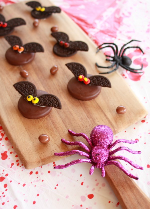 chocolate-halloween-bats