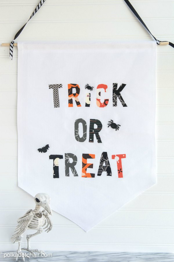 trick-or-treat-fabric-banner