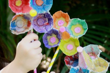 Kids craft Egg Carton Flowers